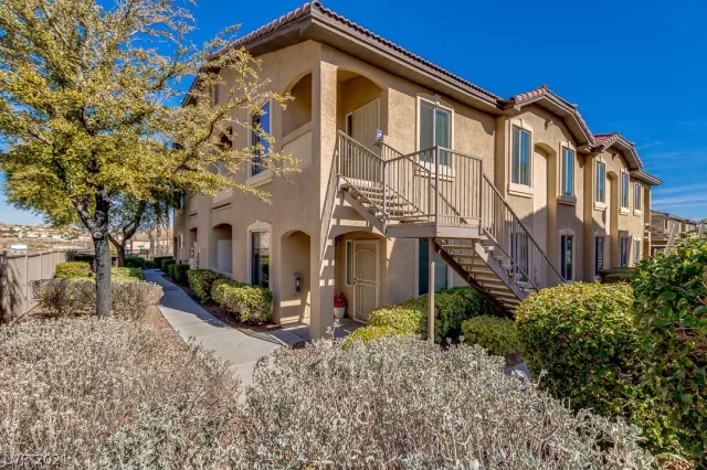 MLS: 2269905 Condo For Sale