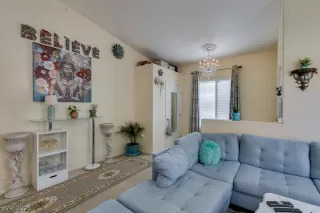 Photo #6: 2269905 Listing