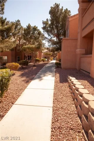 Photo #2: 2269919 Listing 