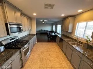 Photo #3: 2269925 Listing 