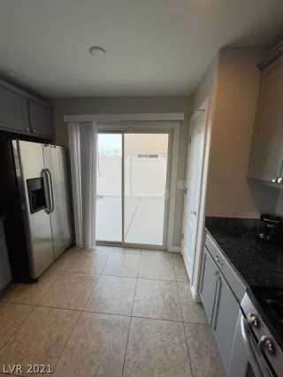 Photo #5: 2269925 Listing 