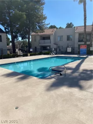 Photo #2: 2269936 Listing