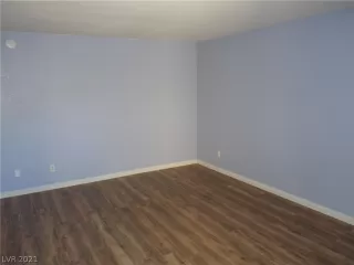 Photo #1: 2269937 Listing 