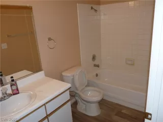 Photo #6: 2269937 Listing 