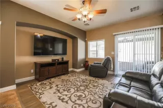 Photo #4: 2269958 Listing 