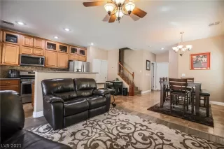 Photo #6: 2269958 Listing 