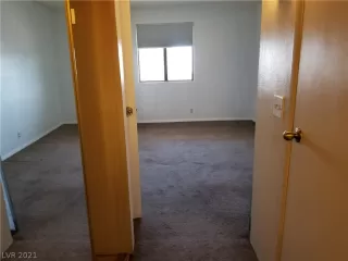 Photo #6: 2269959 Listing