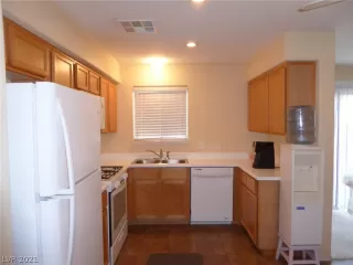 Photo #3: 2270046 Listing 