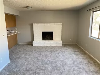 Photo #1: 2270085 Listing 