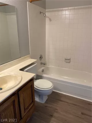 Photo #5: 2270085 Listing 