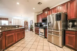 Photo #1: 2270157 Listing