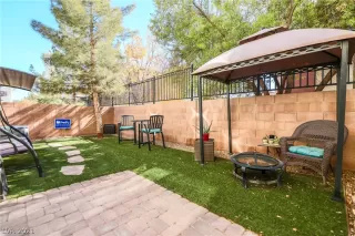 Photo #6: 2270157 Listing