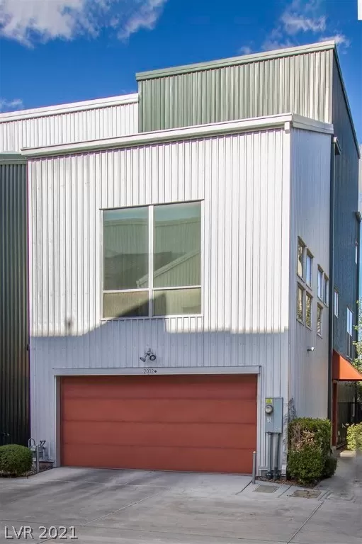 MLS: 2270165 Condo For Sale