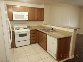 Photo #6: 2270199 Listing 