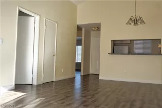 Photo #3: 2270253 Listing 