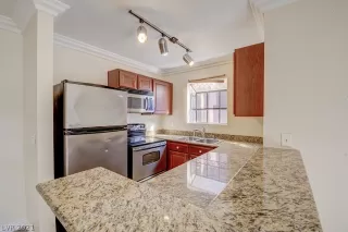 Photo #3: 2270270 Listing