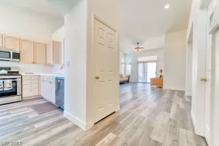 Photo #2: 2270344 Listing 
