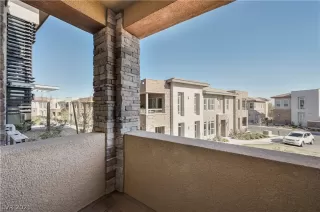 Photo #5: 2270362 Listing