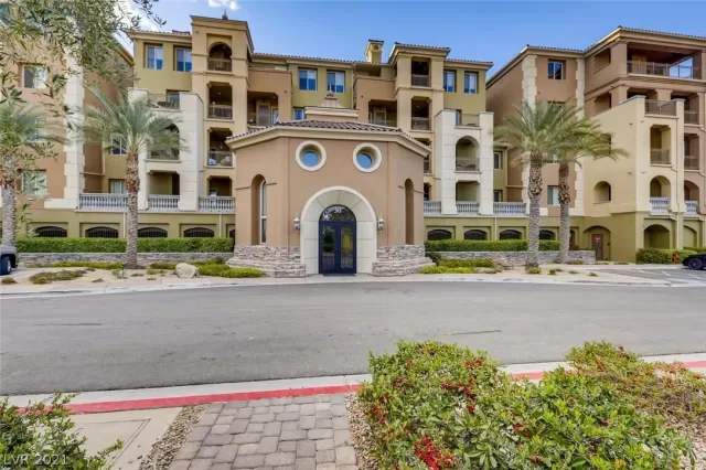 MLS: 2270389 Condo For Sale