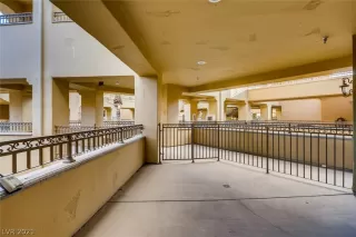 Photo #2: 2270389 Listing 