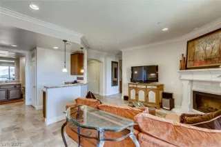 Photo #5: 2270389 Listing 