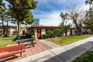 Photo #1: 2270405 Listing