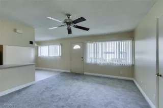 Photo #6: 2270405 Listing