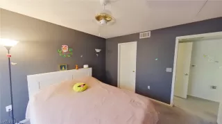 Photo #5: 2270413 Listing