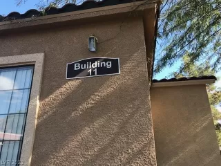 Photo #2: 2270422 Listing 