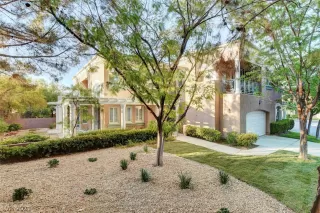 Photo #2: 2270432 Listing