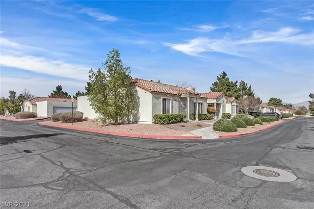 MLS: 2270438 Condo For Sale