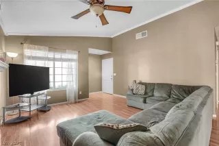 Photo #2: 2270438 Listing