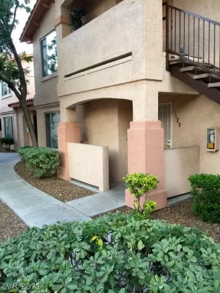 Photo #2: 2270464 Listing 