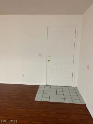 Photo #3: 2270464 Listing 