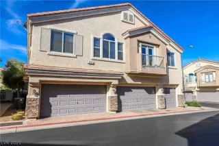 Photo #2: 2270492 Listing