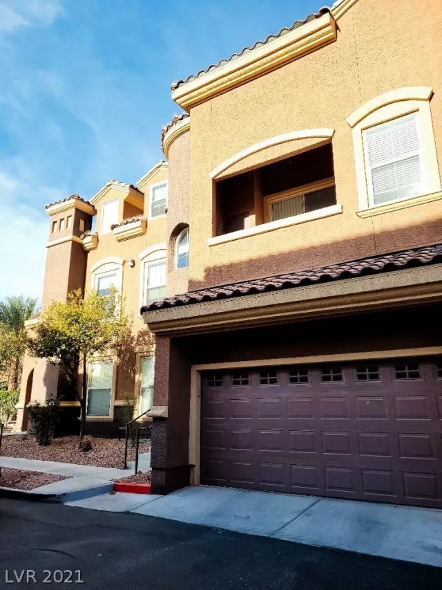 MLS: 2270531 Condo For Sale