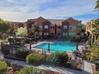 Photo #1: 2270531 Listing 