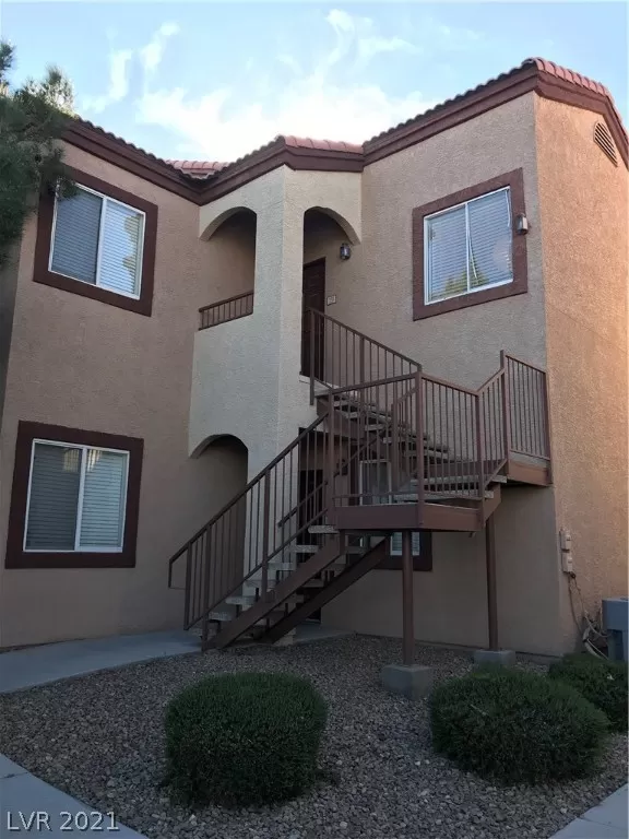 MLS: 2270614 Condo For Sale