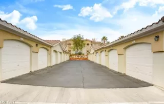 Photo #1: 2270649 Listing 