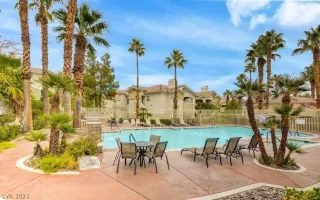 Photo #2: 2270649 Listing 