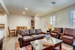 Photo #5: 2270652 Listing 