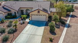 Photo #2: 2270693 Listing