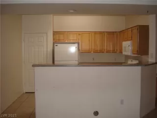 Photo #6: 2270700 Listing 