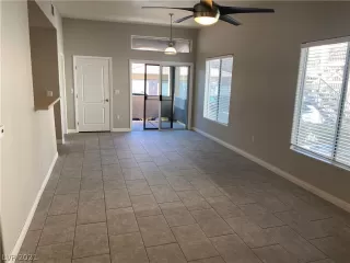 Photo #4: 2270703 Listing