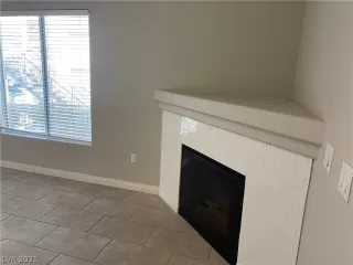 Photo #6: 2270703 Listing