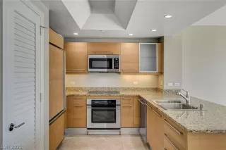 Photo #2: 2270717 Listing 