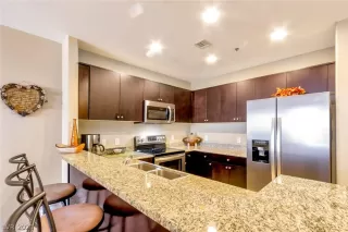 Photo #3: 2270728 Listing 