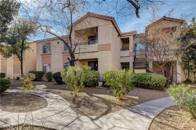 MLS: 2270748 Condo For Sale