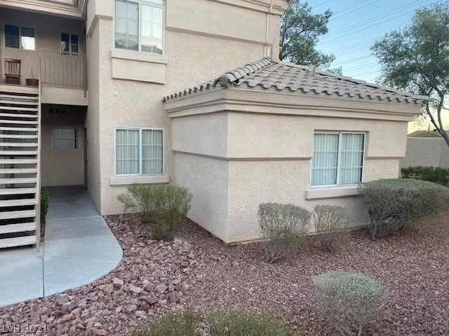 MLS: 2270767 Condo For Sale