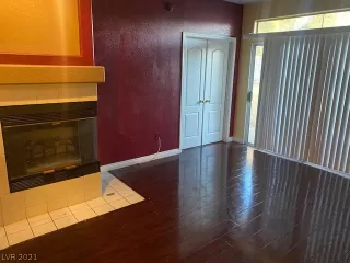 Photo #2: 2270767 Listing